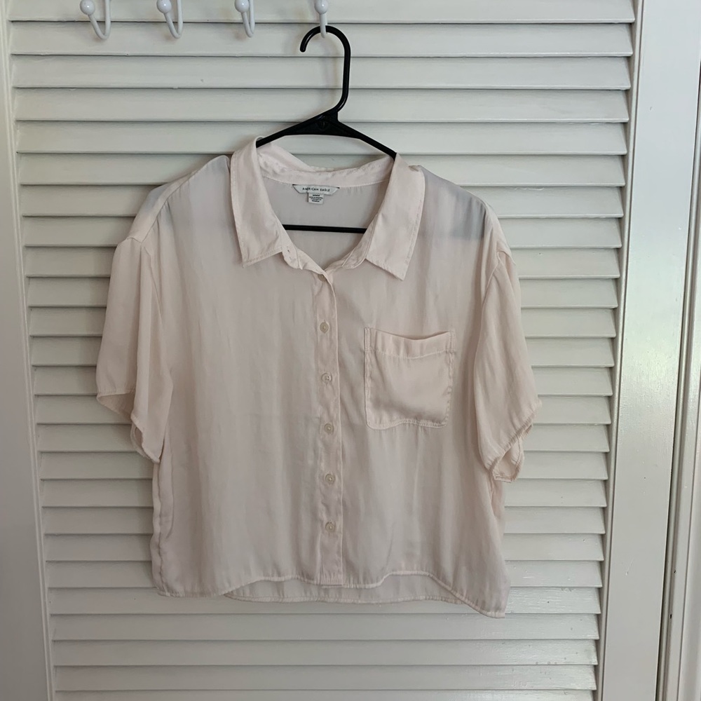 American eagle short sleeve button up shirt.